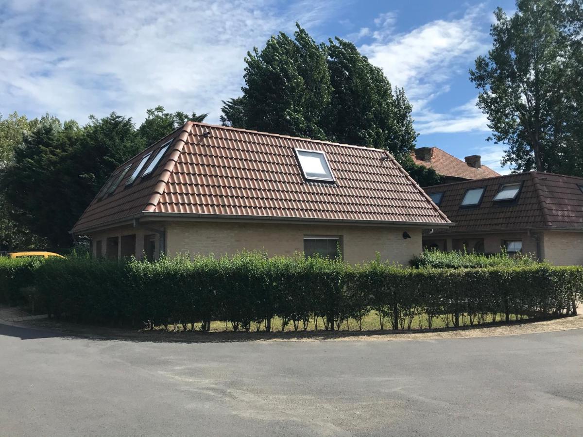 Vakantiehuisje De Panne Vlak Aan Plopsaland En De Zee Exterior foto